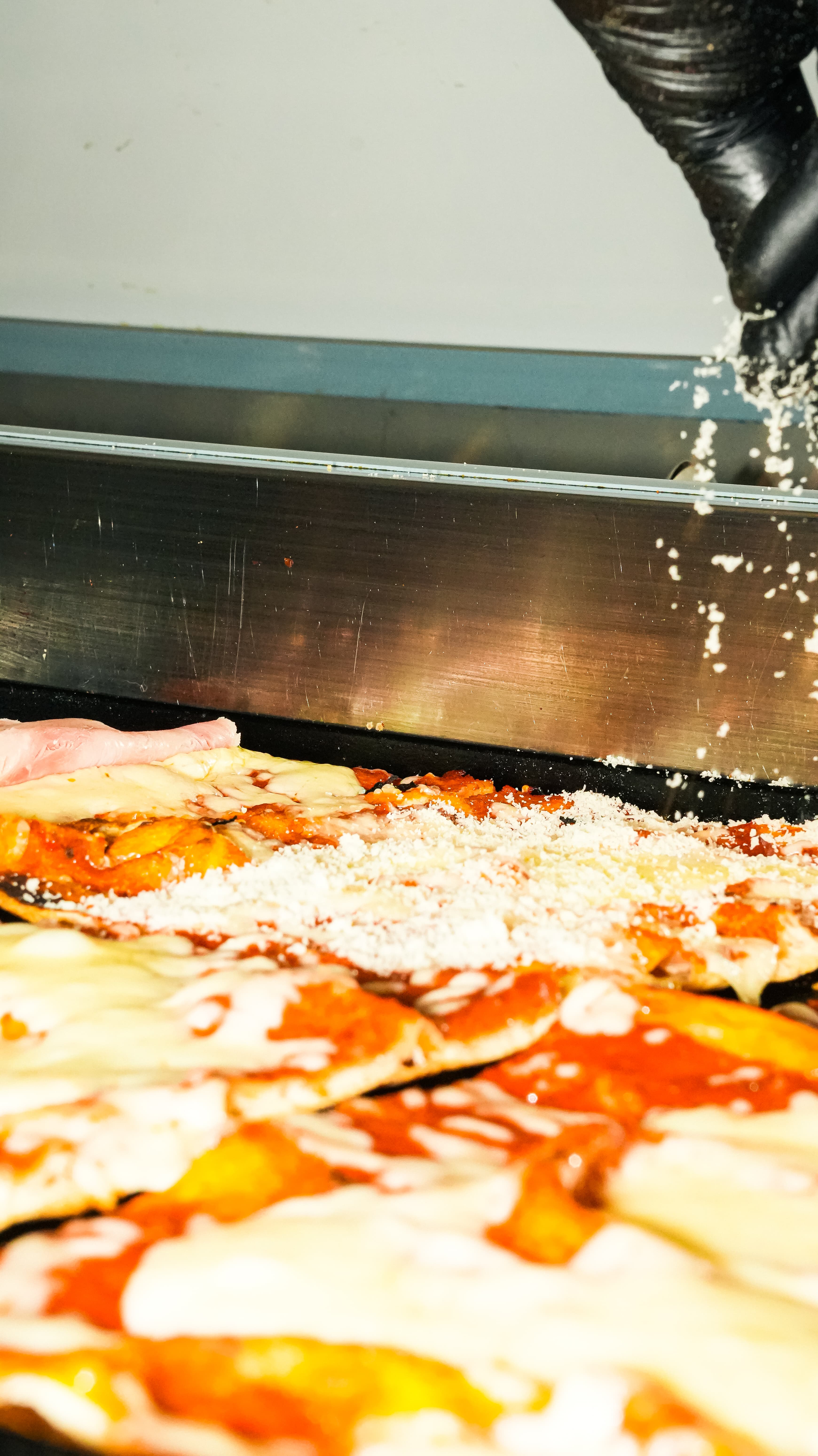 Pizza Al Vuelo — hero
