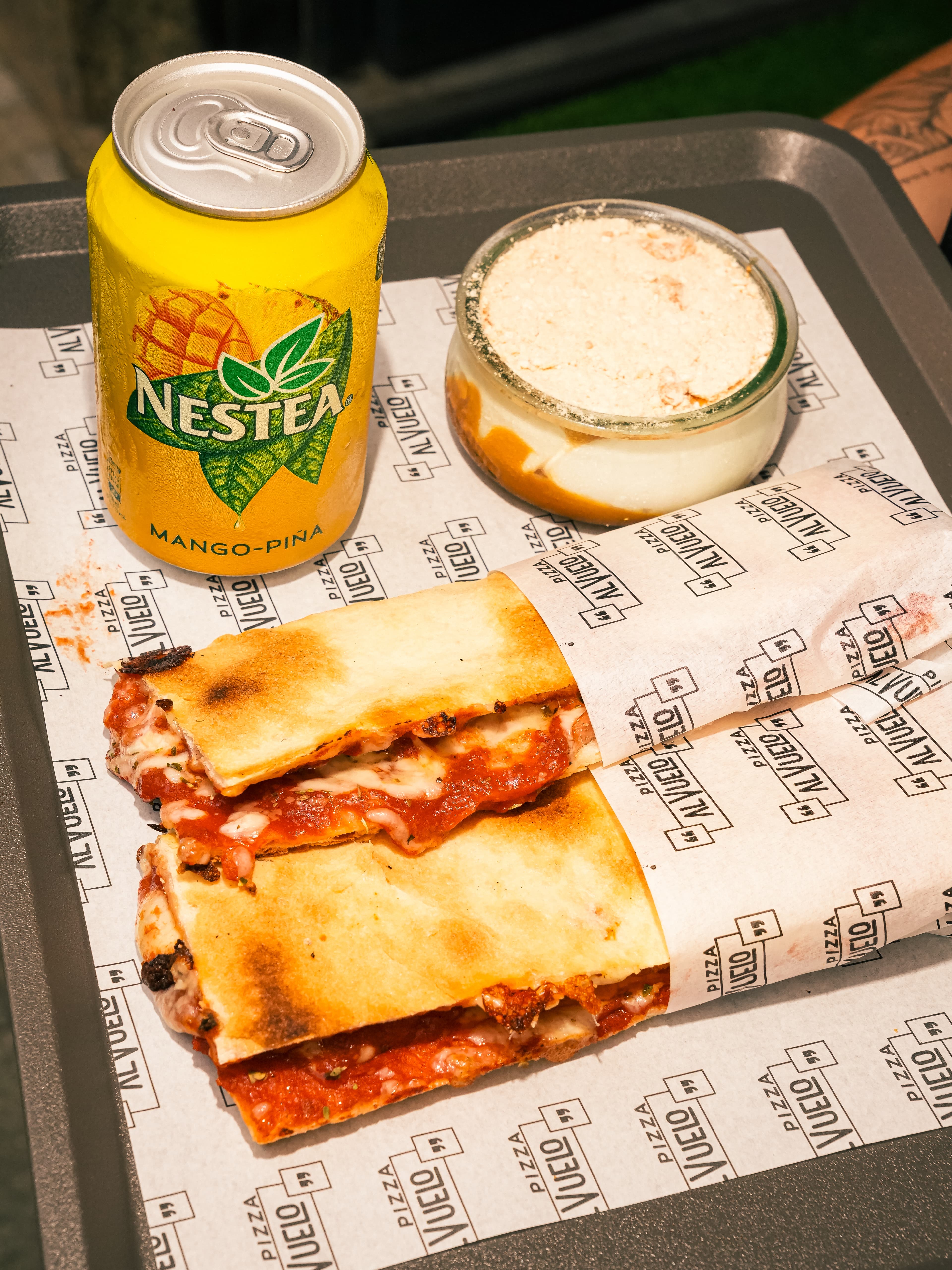 Pizza Al Vuelo — 3