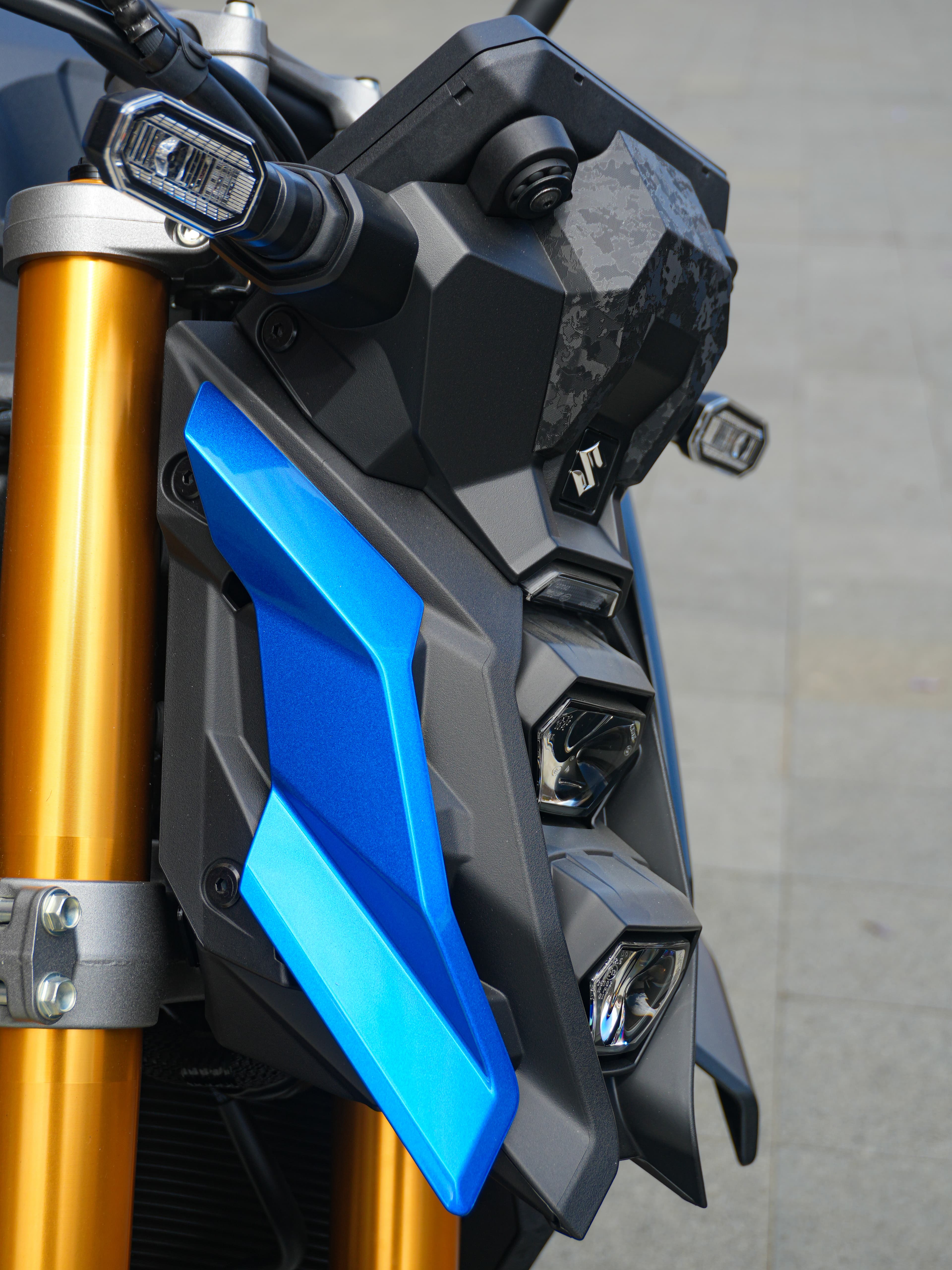 Suzuki Fierro — 2